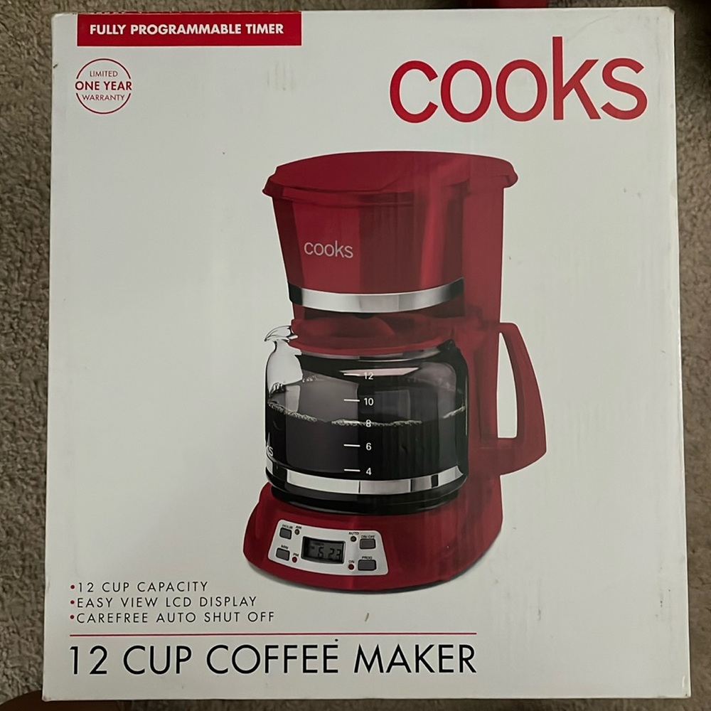 NWT cooks unused red coffee maker!